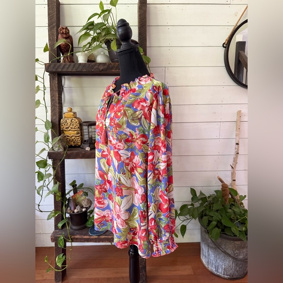 Belle by Kim Gravel: Vibrant Floral Blouse with Tassel Detail - Picture 5 of 17